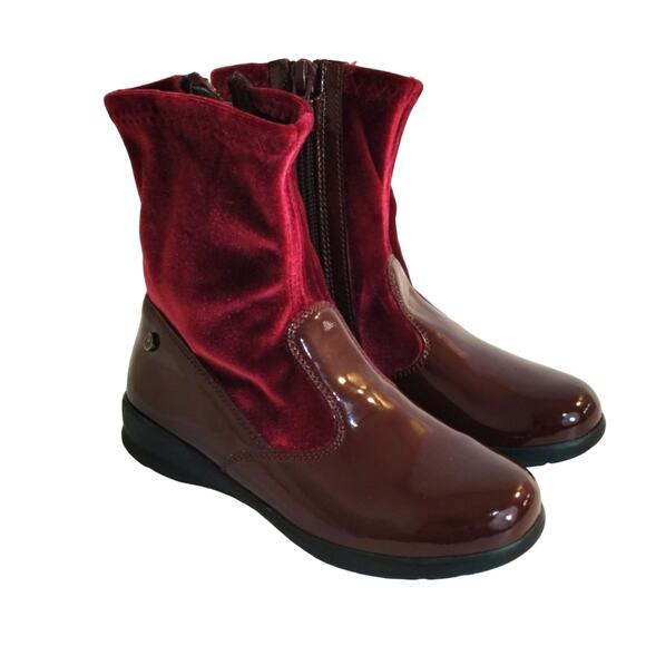 Naturino Other - E Naturino Kids Girls Burgundy Maroon Patent Leather Velvet Sock Boots 27 10.5